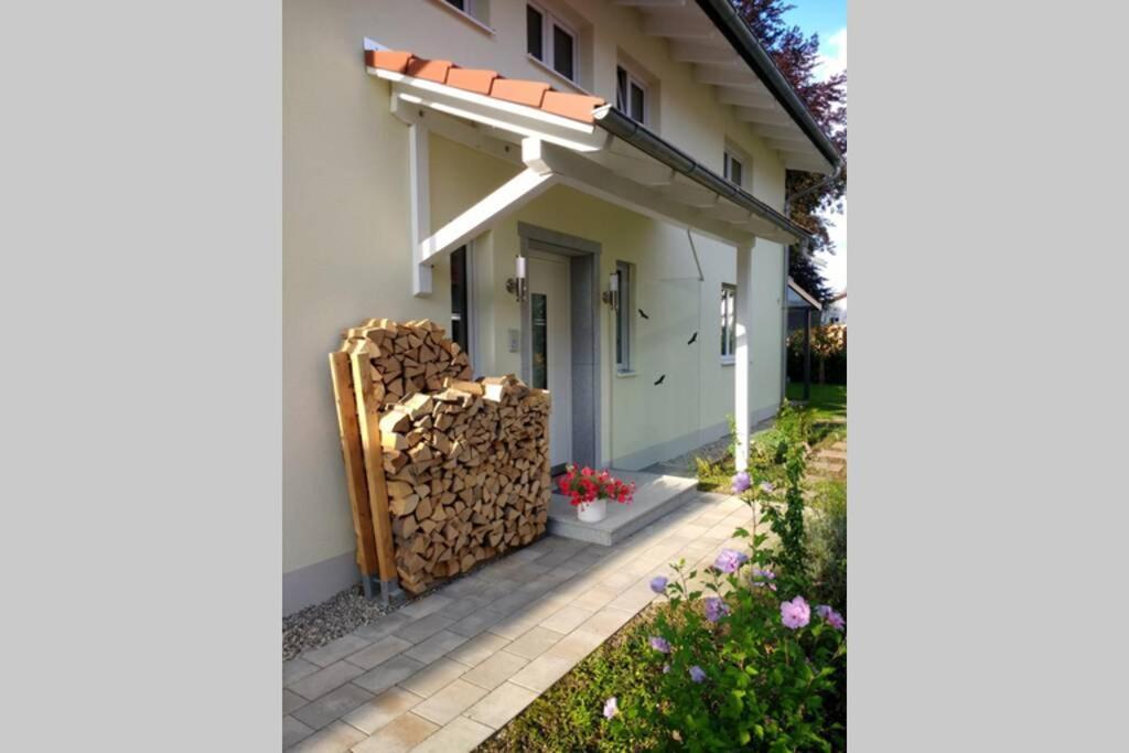 Sehr Schoene Ferienwohnung In Ebersberg Bei Muenchen Exterior photo